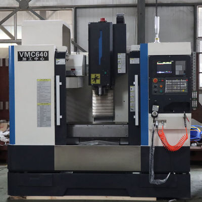Металла cnc подвергая механической обработке центра VMC640 бренда Тайваня филировальная машина мини вертикального